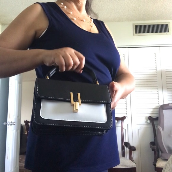 PU LEATHER HANDBAG. Size 200x90x130mm. BUY 2 ITEMS GET 50% ON THE 3RD ITEM - Picture 10 of 17